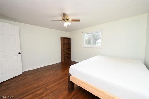 6752 Crestwood Lane Olmsted Twp OH 44138