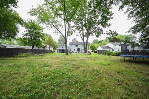 6752 Crestwood Lane Olmsted Twp OH 44138