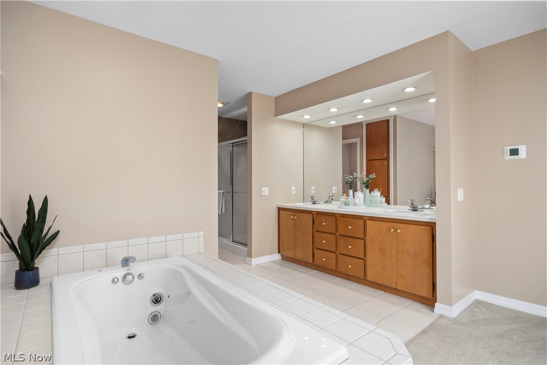 33008 Woodhaven Circle North Ridgeville OH 44039