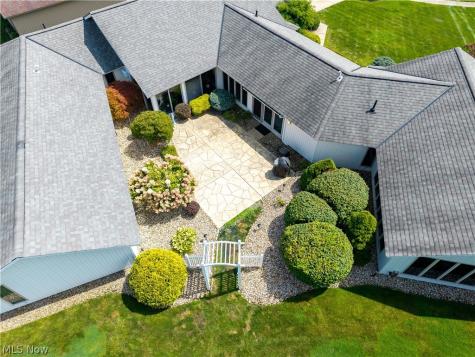 33008 Woodhaven Circle North Ridgeville OH 44039
