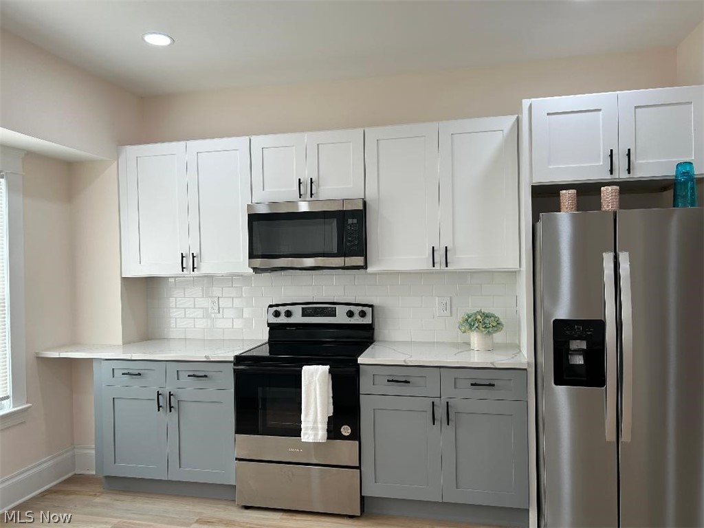 3279 W 97 Street Cleveland OH 44102