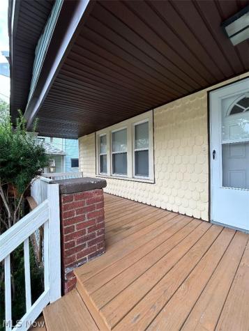 3279 W 97 Street Cleveland OH 44102
