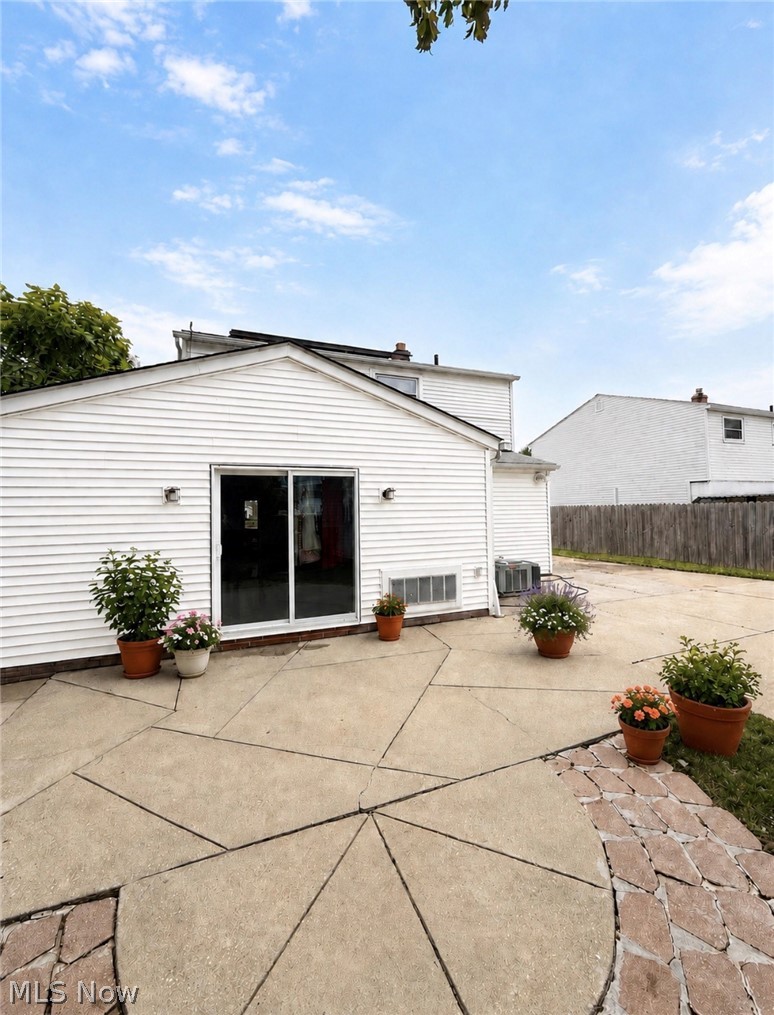 1077 E 347th Street Eastlake OH 44095
