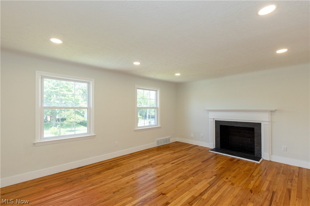 17606 Chagrin Boulevard Shaker Heights OH 44120