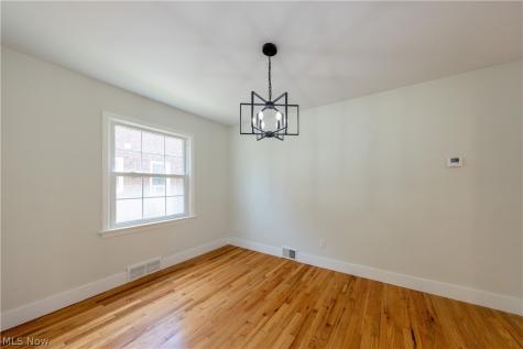 17606 Chagrin Boulevard Shaker Heights OH 44120