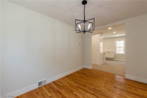 17606 Chagrin Boulevard Shaker Heights OH 44120