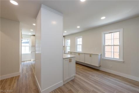 17606 Chagrin Boulevard Shaker Heights OH 44120