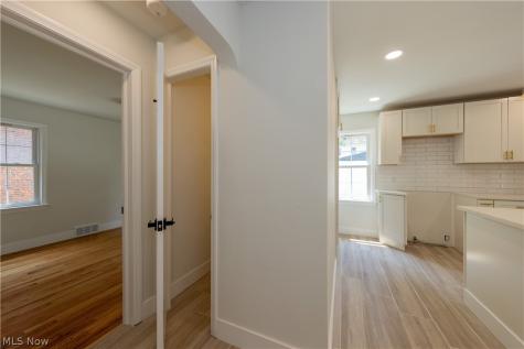 17606 Chagrin Boulevard Shaker Heights OH 44120