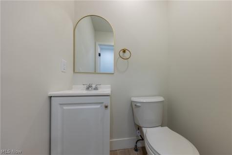 17606 Chagrin Boulevard Shaker Heights OH 44120