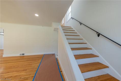 17606 Chagrin Boulevard Shaker Heights OH 44120