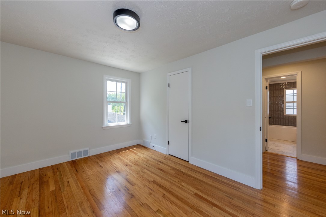 17606 Chagrin Boulevard Shaker Heights OH 44120