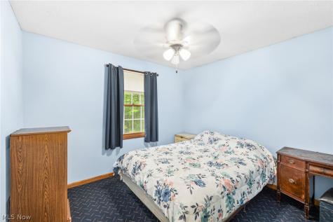 44 Navajo Trail Malvern OH 44644