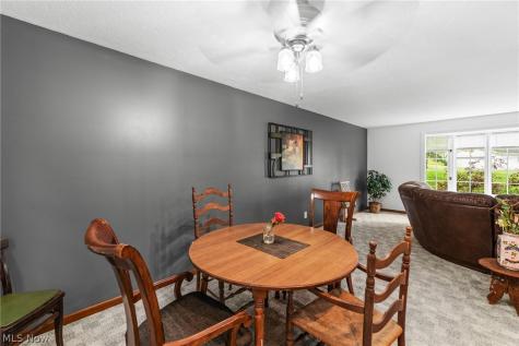 44 Navajo Trail Malvern OH 44644
