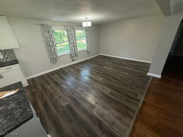 1087 Krumroy Road Akron OH 44306