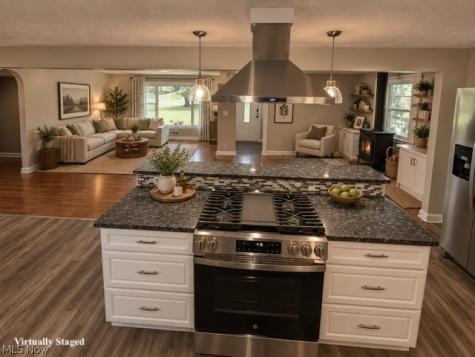 1087 Krumroy Road Akron OH 44306