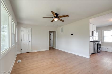 4314 Talbot Lane Lorain OH 44055