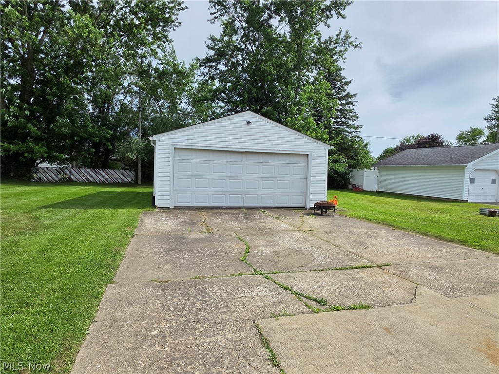 3205 Starlite Drive NW Warren OH 44485