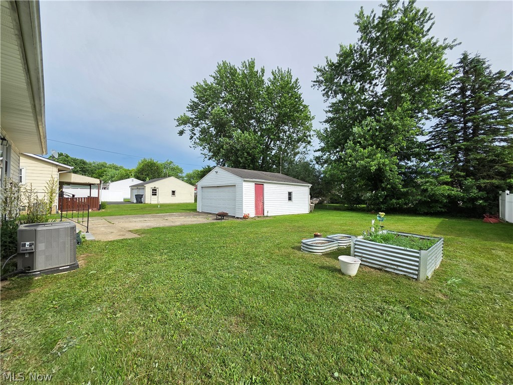 3205 Starlite Drive NW Warren OH 44485