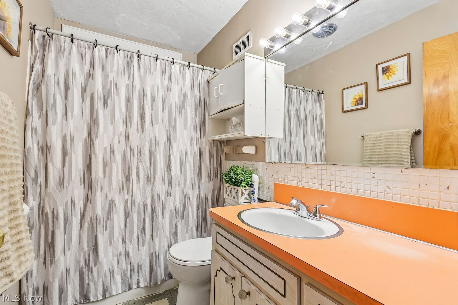 15503 State Road North Royalton OH 44133