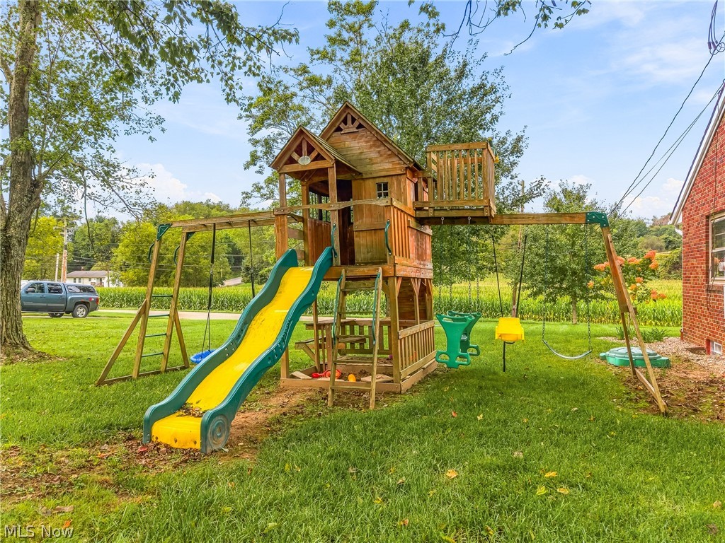 3633 Blacksnake Hill Road NE Dover OH 44622