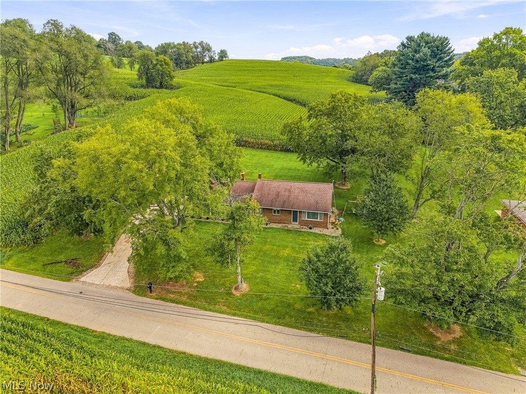3633 Blacksnake Hill Road NE Dover OH 44622