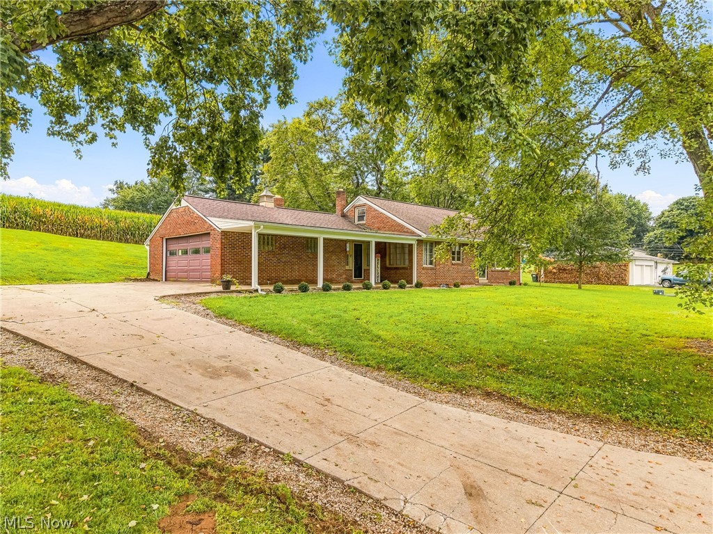 3633 Blacksnake Hill Road NE Dover OH 44622