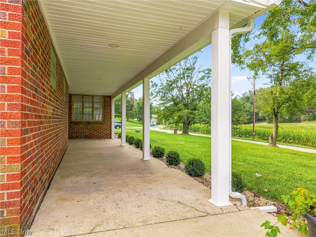 3633 Blacksnake Hill Road NE Dover OH 44622