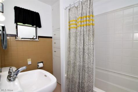 972 Washington Street Wooster OH 44691
