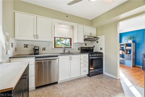 7715 Brecksville Road Independence OH 44131