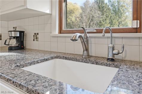 7715 Brecksville Road Independence OH 44131