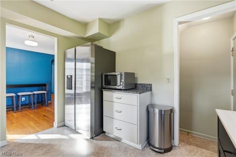 7715 Brecksville Road Independence OH 44131