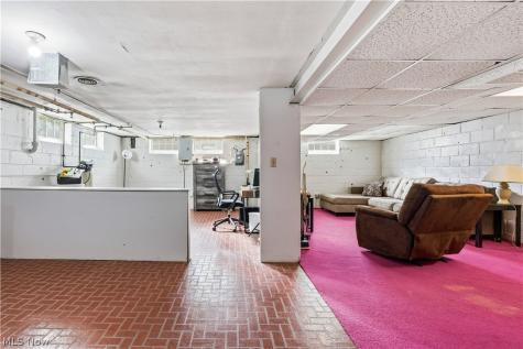 7715 Brecksville Road Independence OH 44131