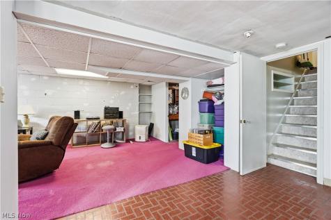 7715 Brecksville Road Independence OH 44131