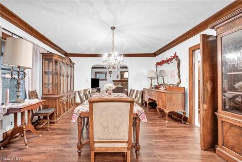 4589 S Hills Drive Cleveland OH 44109