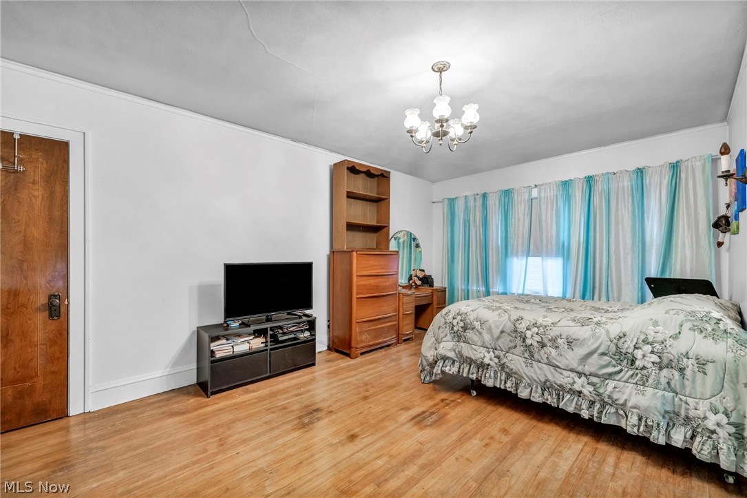 4589 S Hills Drive Cleveland OH 44109