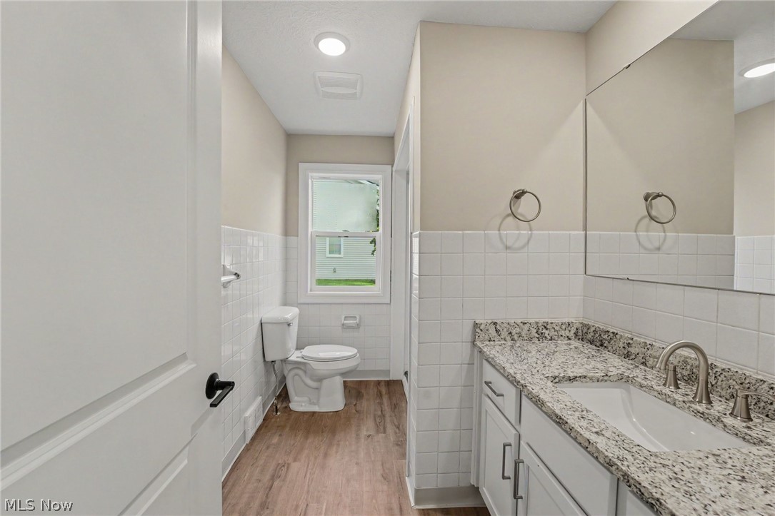 3006 Abbe Road Sheffield Village OH 44054