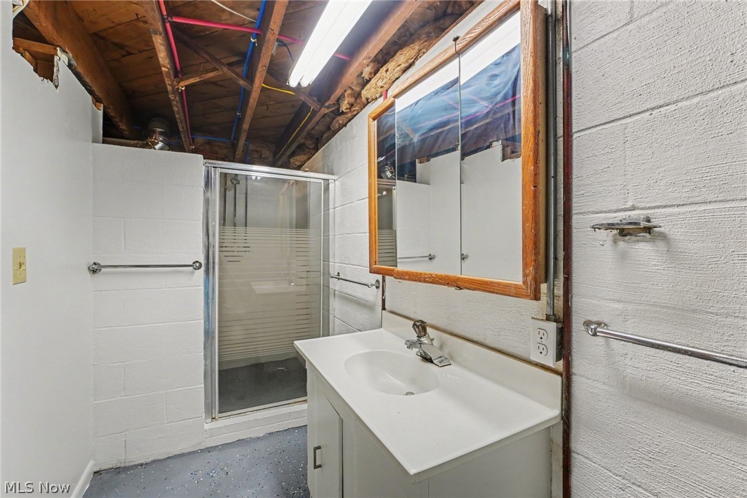 3006 Abbe Road Sheffield Village OH 44054