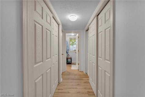 1605 Windrow Lane Broadview Heights OH 44147