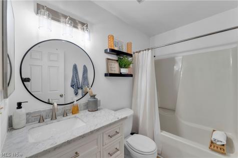 1605 Windrow Lane Broadview Heights OH 44147