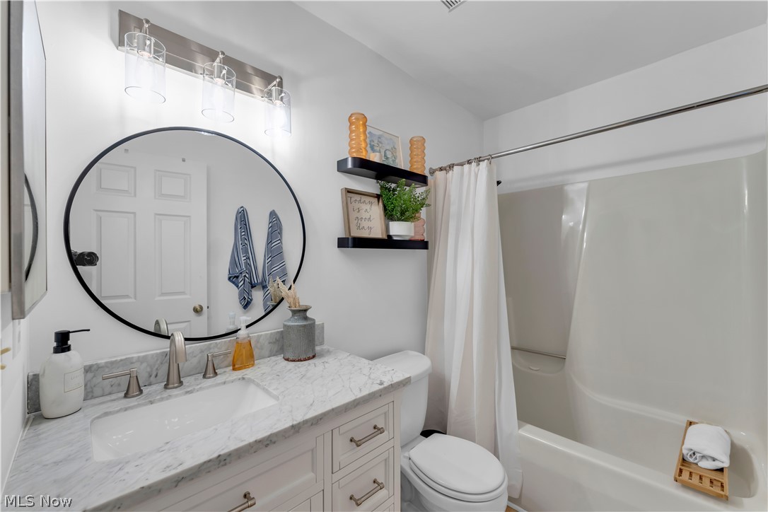 1605 Windrow Lane Broadview Heights OH 44147