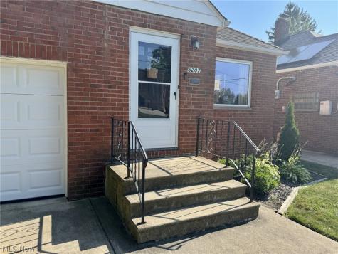 5207 Redfern Road Parma OH 44134