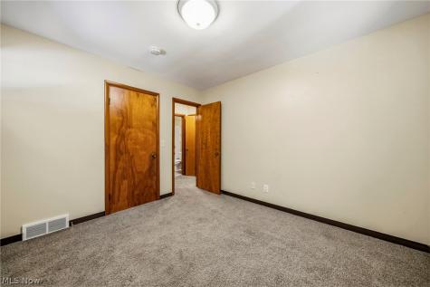 129/131 Arlington Avenue Painesville OH 44077