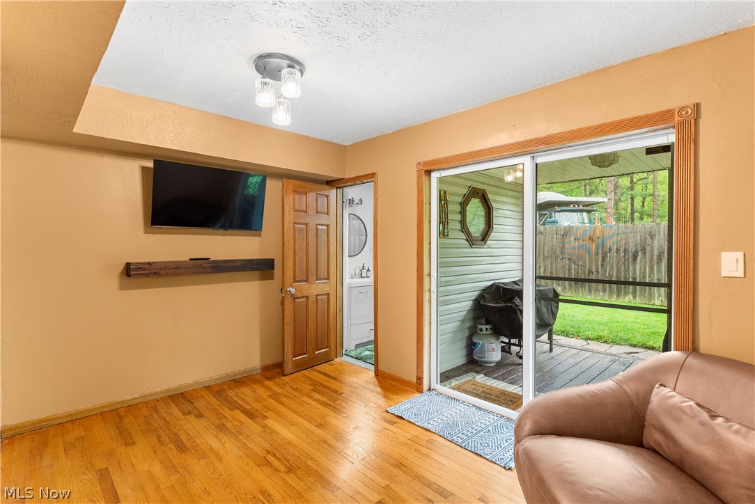 259 River Road Lake Milton OH 44429
