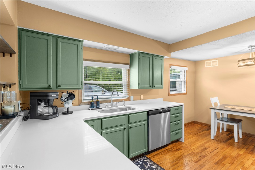 259 River Road Lake Milton OH 44429
