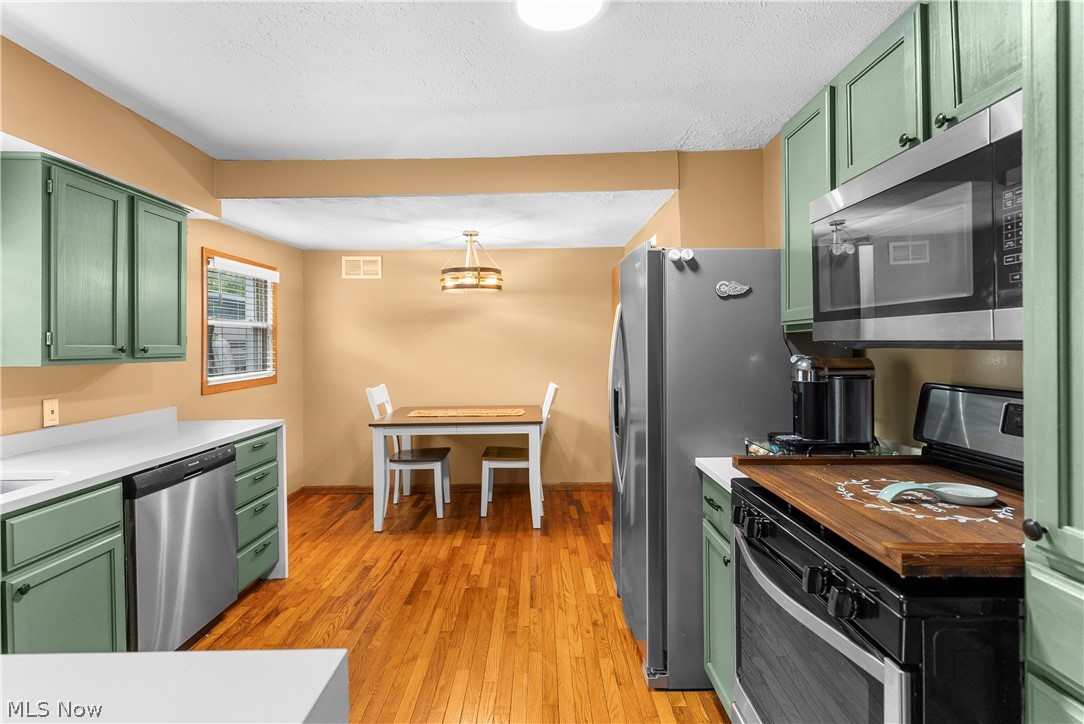 259 River Road Lake Milton OH 44429