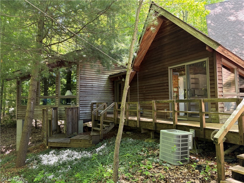 2325 Plum Point Roaming Shores OH 44084