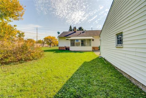 207 Forbes Road Bedford OH 44146