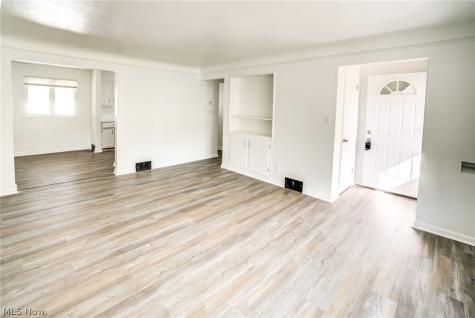 207 Forbes Road Bedford OH 44146