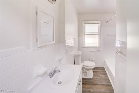 207 Forbes Road Bedford OH 44146