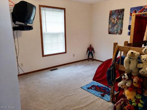 3109 Castle West Circle NW Massillon OH 44647